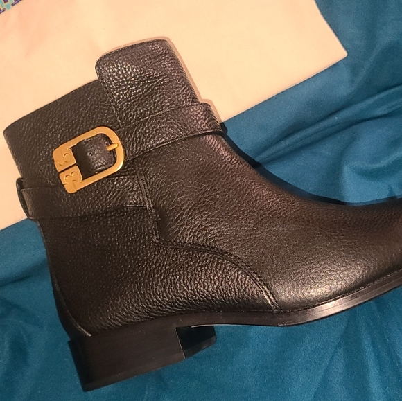 Tory Burch Boots - Picture 3 of 11
